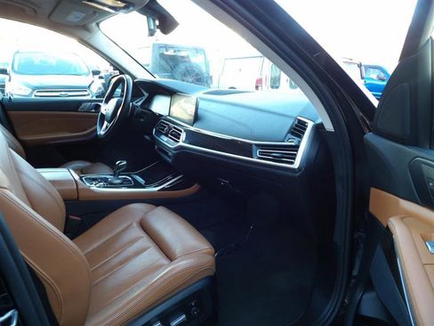 Used 2021 BMW X7 xDrive40i w/ Parking Assistance Package image 14