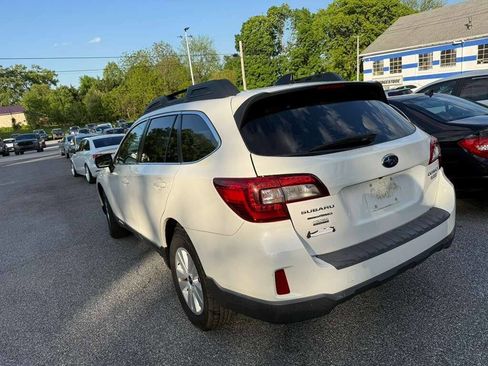 Used 2016 Subaru Outback 2.5i Premium AWD/4WD image 8
