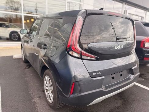 Certified 2023 Kia Soul LX image 4