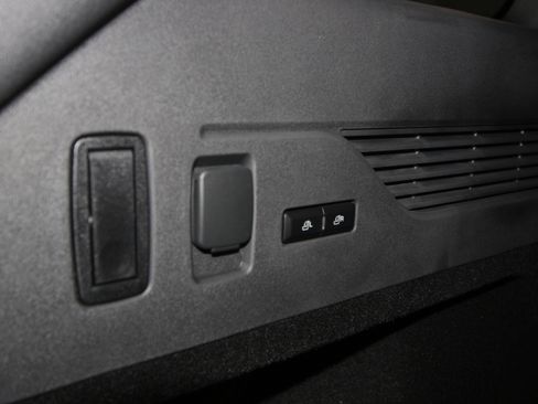 New 2026 Lincoln Nautilus Reserve image 37