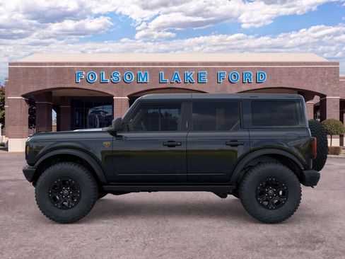 New 2026 Ford Bronco Badlands w/ Wildtrak Package AWD/4WD image 3