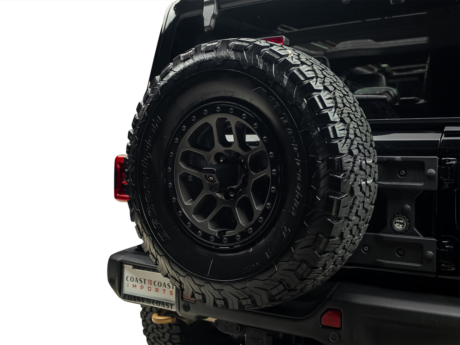 Used 2022 Jeep Wrangler Unlimited Rubicon w/ Xtreme Recon 35" Tire Package AWD/4WD image 16