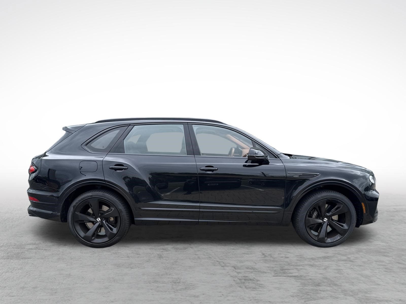 Used 2023 Bentley Bentayga AWD/4WD image 10