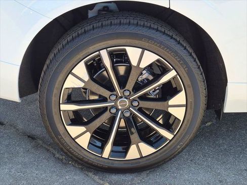 Used 2026 Volvo XC60 B5 Plus w/ Protection Package Premier AWD/4WD image 9