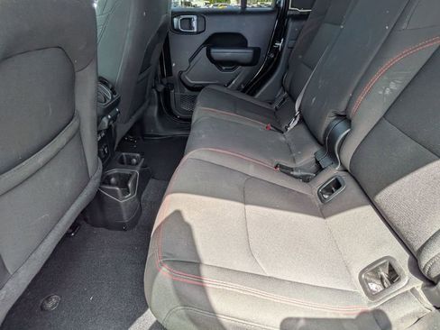 Used 2023 Jeep Gladiator Rubicon w/ LED Lighting Group image 17