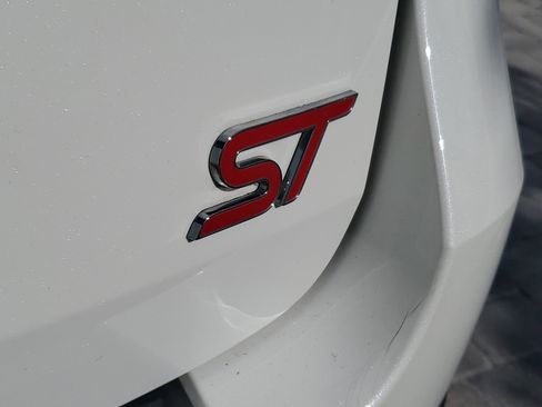 Used 2022 Ford Explorer ST w/ Equipment Group 401A image 7