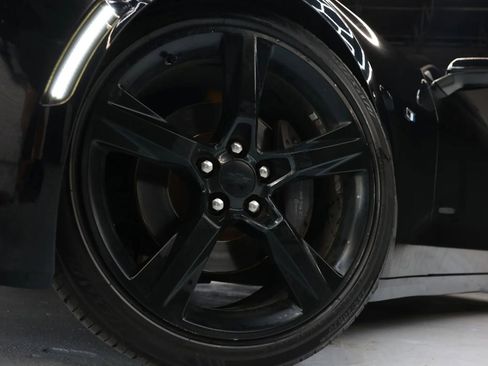 Used 2016 Chevrolet Camaro SS RWD image 32