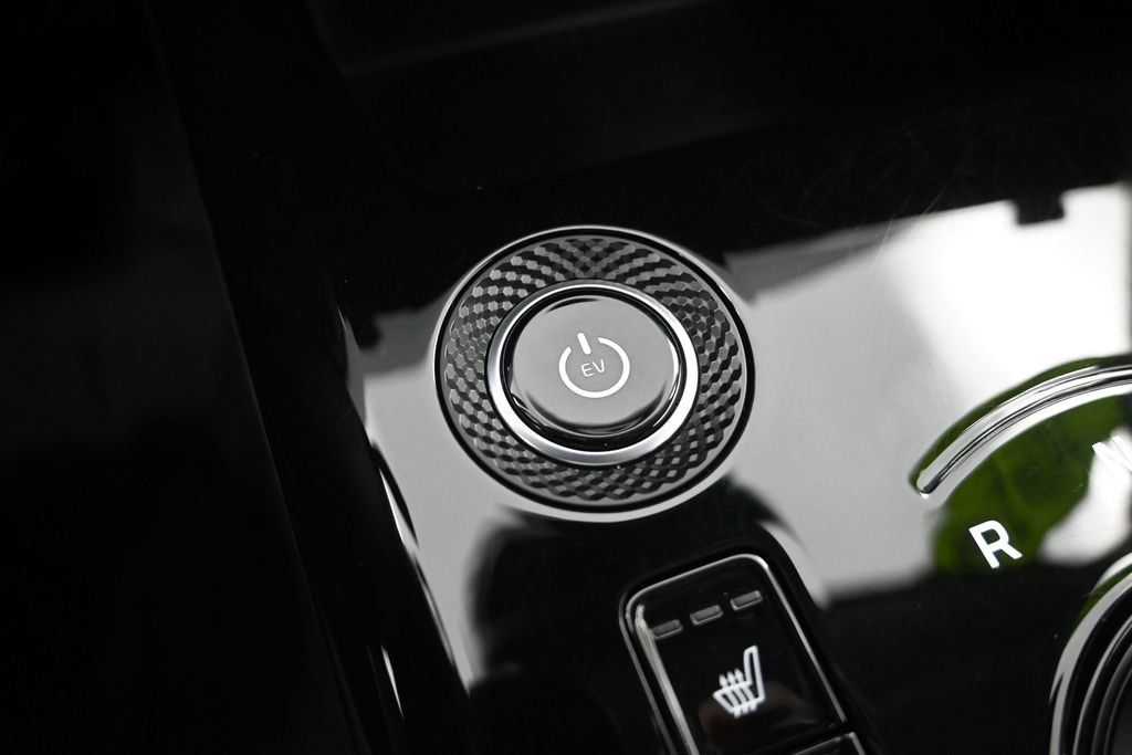 Certified 2024 Kia Niro Wind w/ Wind Preserve Package FWD image 24
