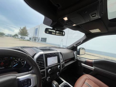 Used 2018 Ford F150 King Ranch w/ Equipment Group 601A Luxury AWD/4WD image 19