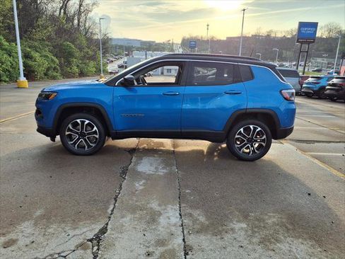 Used 2022 Jeep Compass Limited AWD/4WD image 5