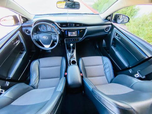 Used 2017 Toyota Corolla SE w/ Carpet Mat Package (TMS) FWD image 24