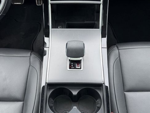 Used 2025 Land Rover Range Rover Velar Dynamic SE image 27