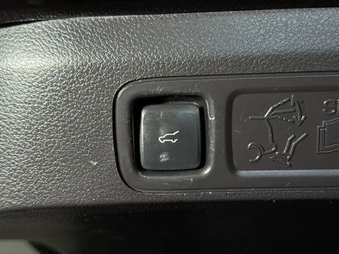 Used 2019 Ford Expedition Max Limited RWD image 17