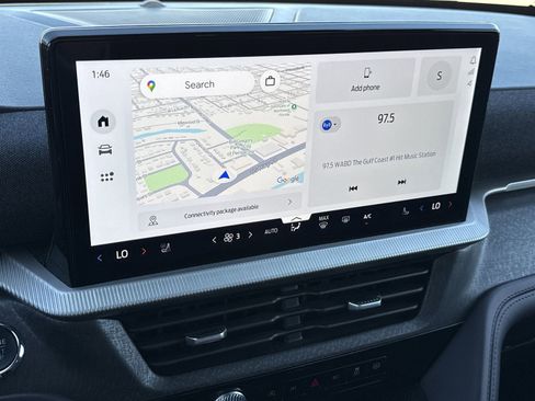 Used 2025 Ford Explorer Platinum w/ Ultimate Package image 23