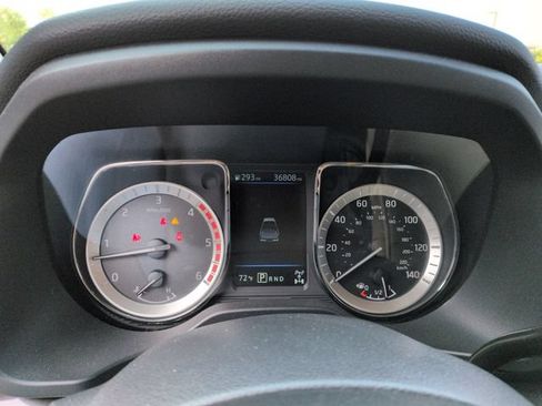 Used 2019 Nissan Titan SV AWD/4WD image 15
