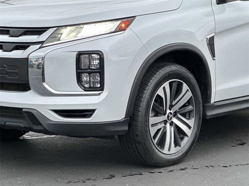 Used 2022 Mitsubishi Outlander Sport SE image 8