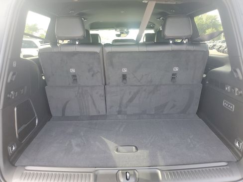 New 2026 Jeep Grand Wagoneer Limited AWD/4WD image 8