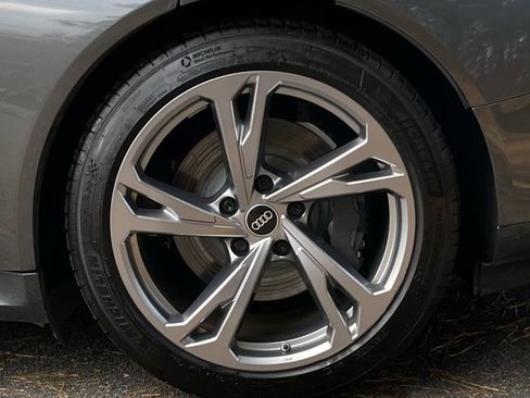 Used 2022 Audi e-tron GT Premium Plus image 7