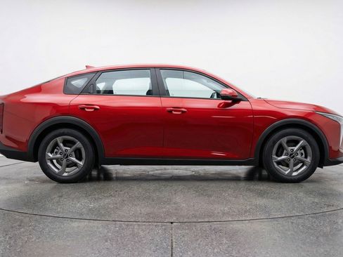 Used 2025 Kia K4 FWD image 11