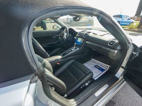 Used 2016 Porsche Boxster Base image 24