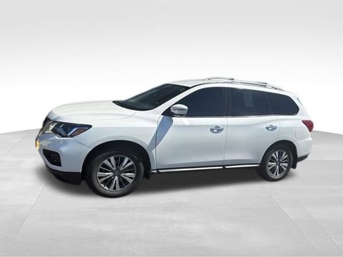 Used 2020 Nissan Pathfinder SL w/ Cargo Package AWD/4WD image 1