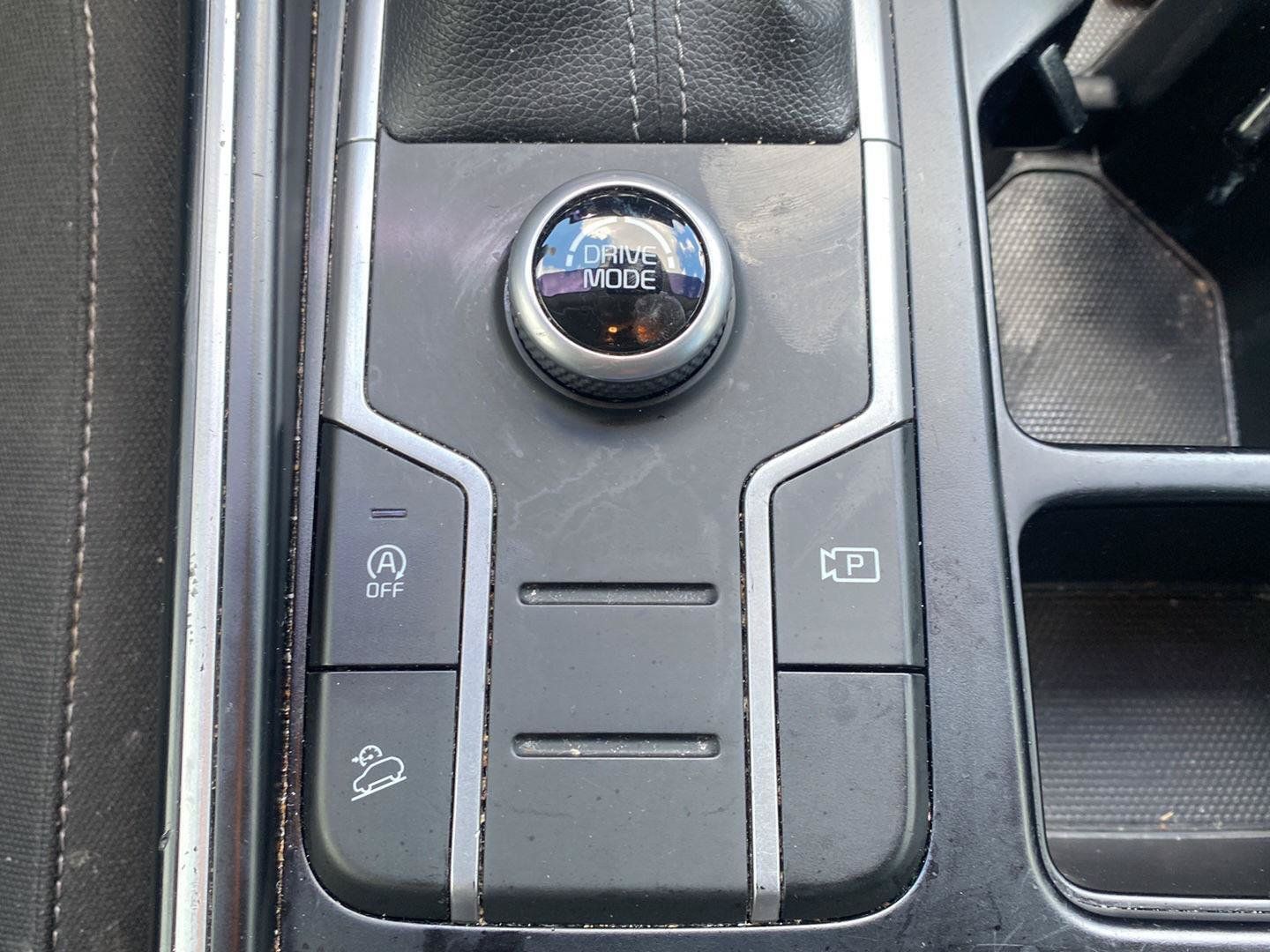 Used 2021 Kia Sorento LX FWD image 23