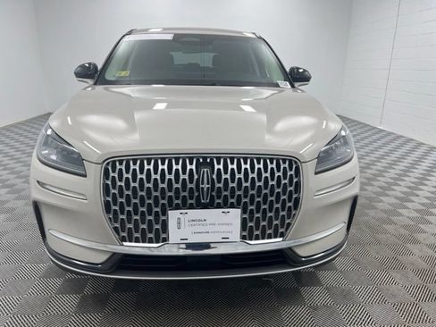 Certified 2024 Lincoln Corsair AWD image 3