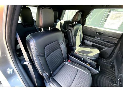 Used 2025 Nissan Pathfinder Rock Creek AWD/4WD image 26