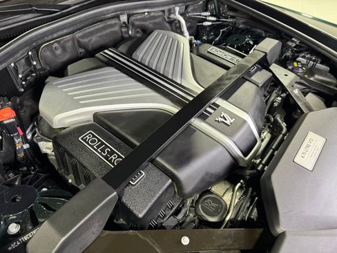 Used 2022 Rolls-Royce Phantom Sedan image 49