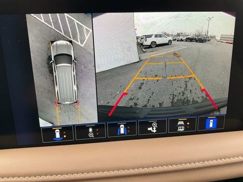 Certified 2023 Chevrolet Suburban Premier image 14