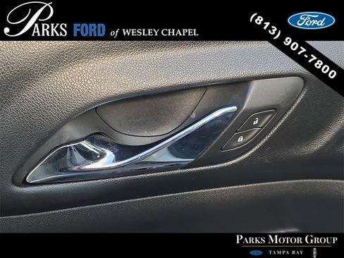 Used 2018 GMC Acadia SLT image 19