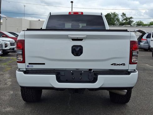 Used 2022 RAM 3500 Big Horn w/ Night Edition AWD/4WD image 10