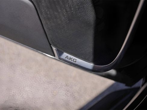 Used 2023 Cadillac Escalade Premium Luxury image 22