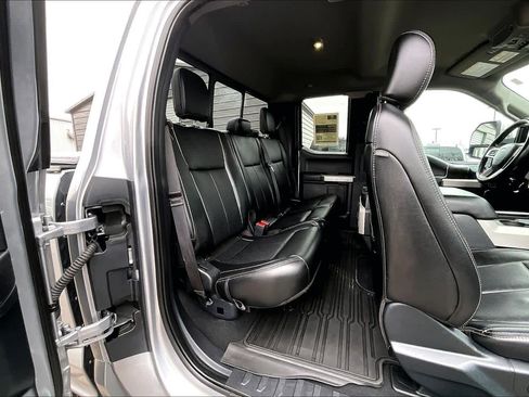 Used 2021 Ford F250 Lariat w/ Chrome Package image 18