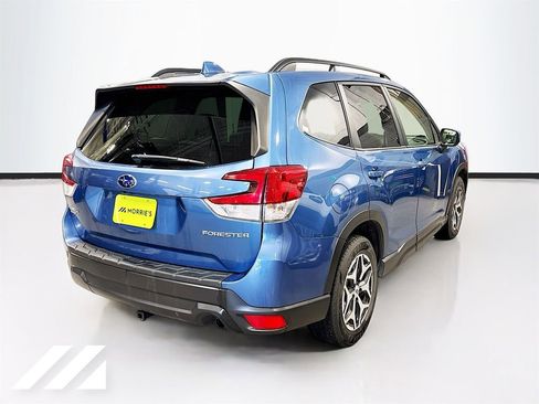 Used 2020 Subaru Forester Premium w/ Popular Package #1 AWD/4WD image 4