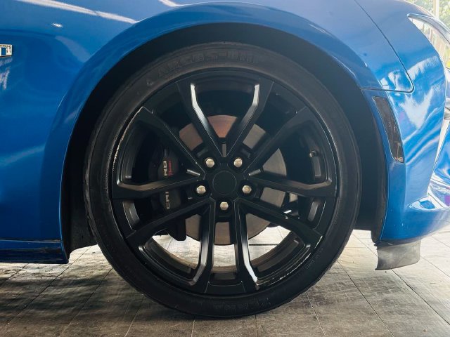 Used 2017 Chevrolet Camaro SS RWD image 25