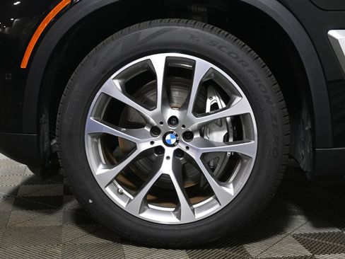 Used 2026 BMW X5 xDrive50e AWD/4WD image 12