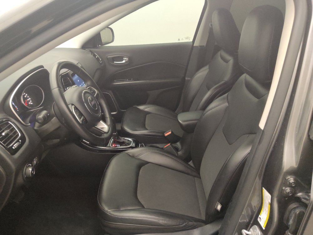 Used 2019 Jeep Compass Latitude FWD image 17