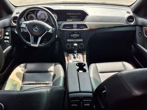 Used 2014 Mercedes-Benz C 250 Luxury image 11