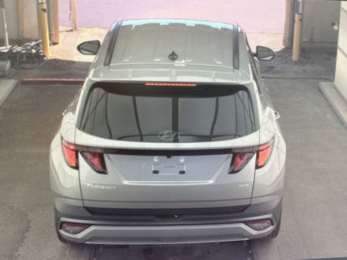 Used 2026 Hyundai Tucson SEL AWD/4WD image 16