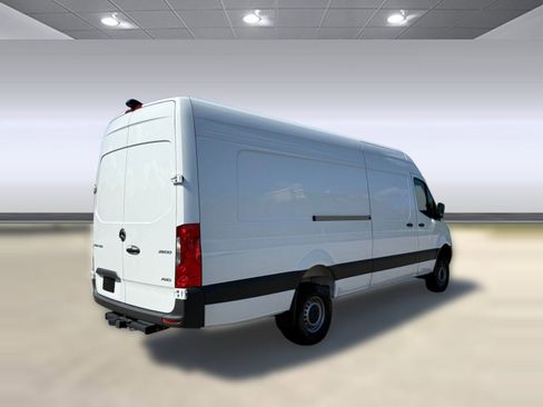 New 2025 Mercedes-Benz Sprinter 2500 image 9