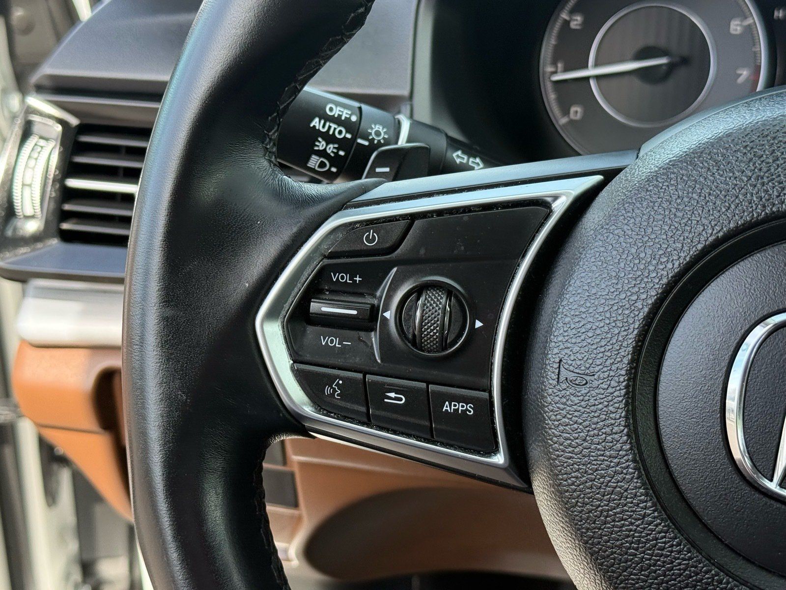 Used 2020 Acura RDX w/ Technology Package AWD/4WD image 17