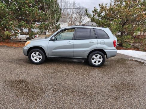 Used 2004 Toyota RAV4 2WD image 5