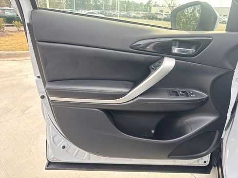 Used 2022 Mitsubishi Eclipse Cross SE image 14