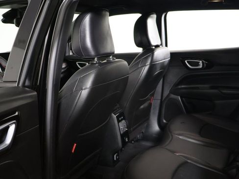 Used 2024 Jeep Compass Trailhawk image 24