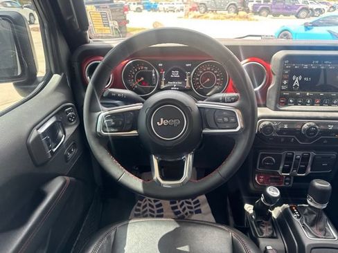 Certified 2023 Jeep Gladiator Rubicon AWD/4WD image 15