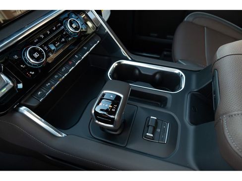 New 2026 GMC Sierra 1500 Denali AWD/4WD image 25
