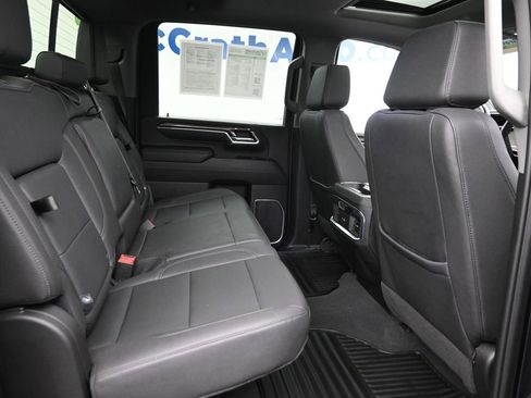 Used 2024 Chevrolet Silverado 2500 LTZ w/ LTZ Plus Package image 9