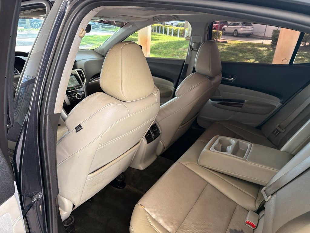Used 2015 Acura TLX w/ Technology Package FWD image 11