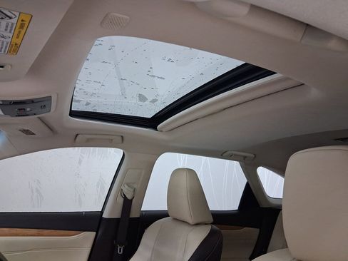 Used 2018 Lexus RX 350L w/ Premium Package image 14